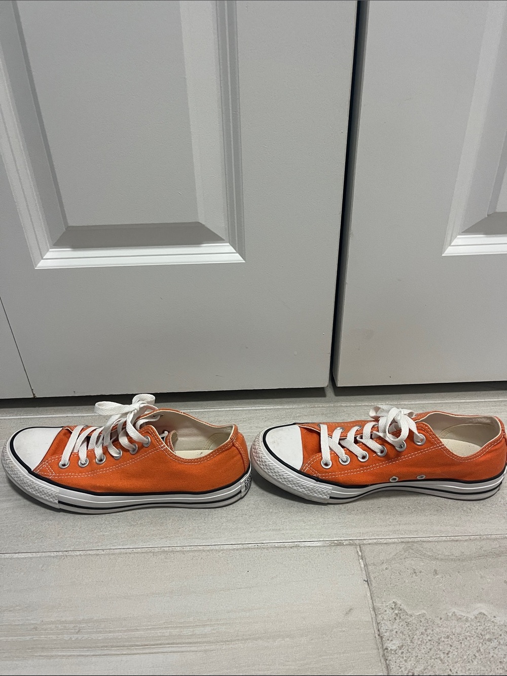 Low-Top Orange Canvas Sneakers for Women - Classic Lace-Up